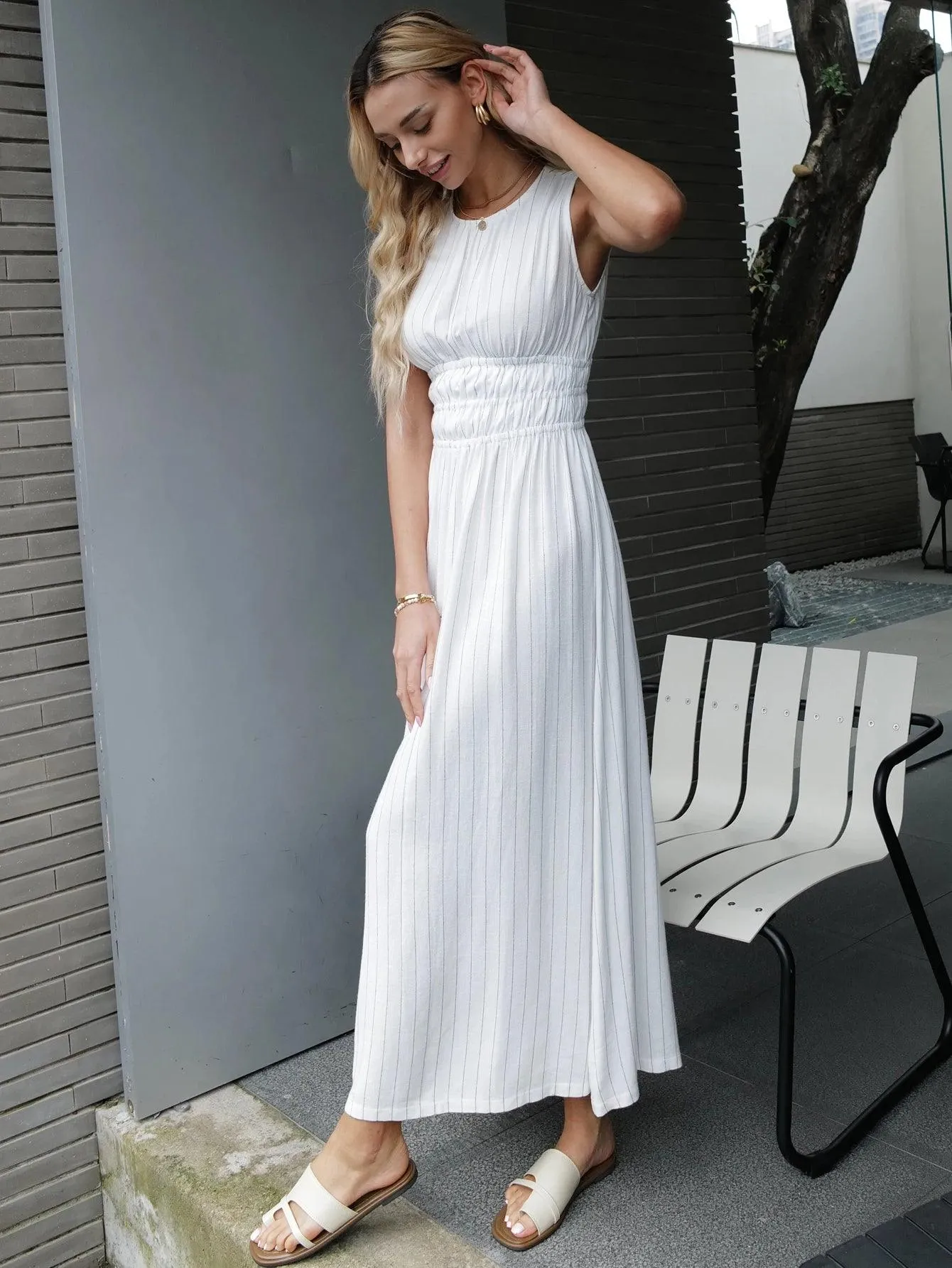 Chic Striped Maxi Dress in Lightweight Linen Viscose for Summer