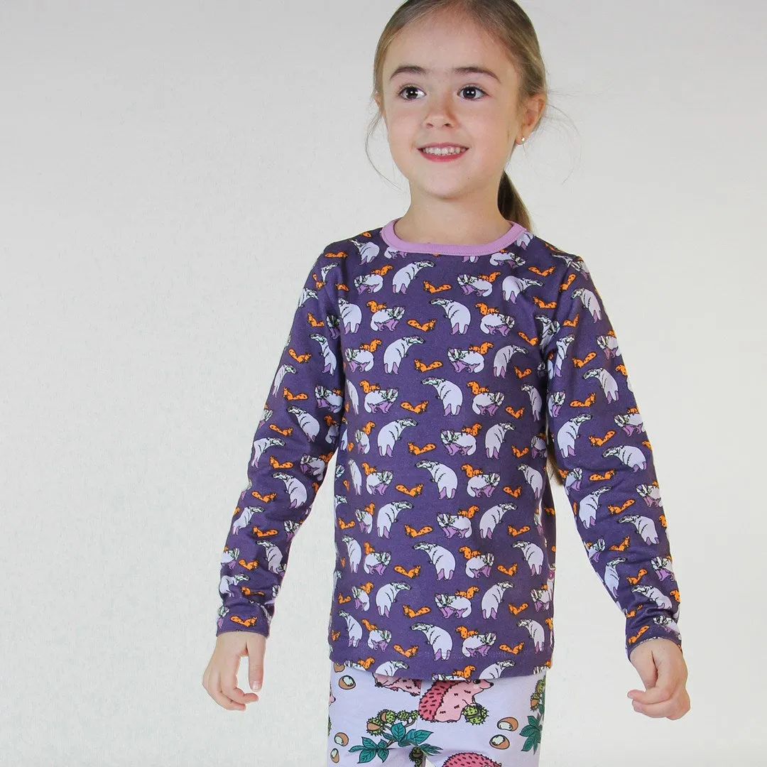 Long-sleeved blouse with badger and squirrel