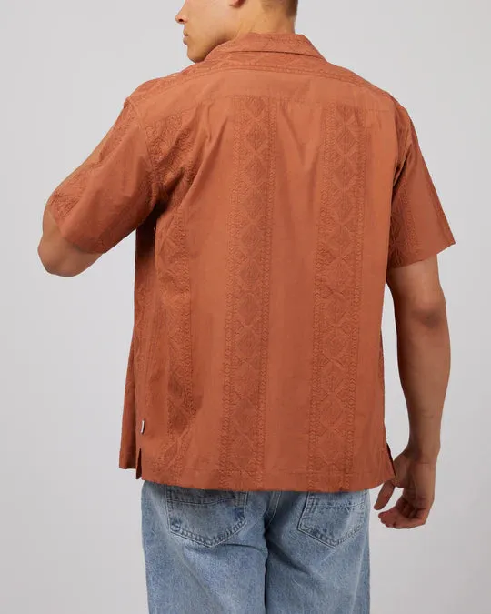 SILENT THEORY - Hendrick SS Shirt - TAN